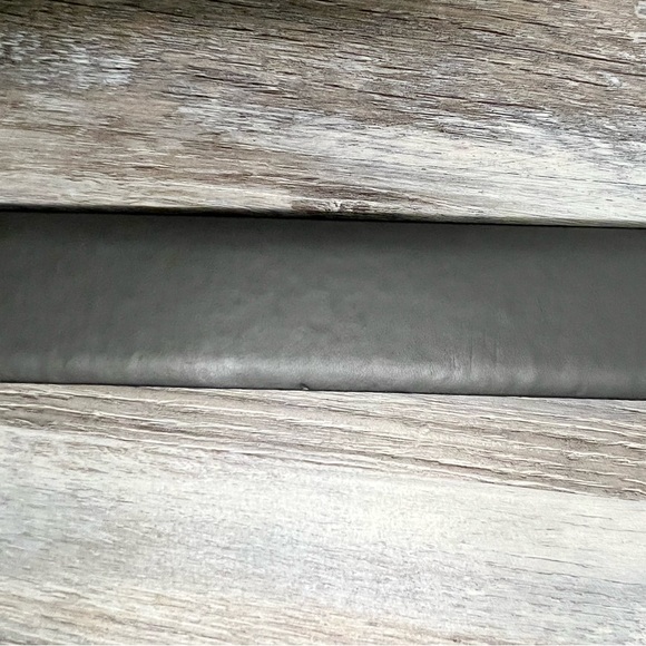 Men’s Reversible Express leather belt. New!! Black/Gray reversible - Picture 7 of 7